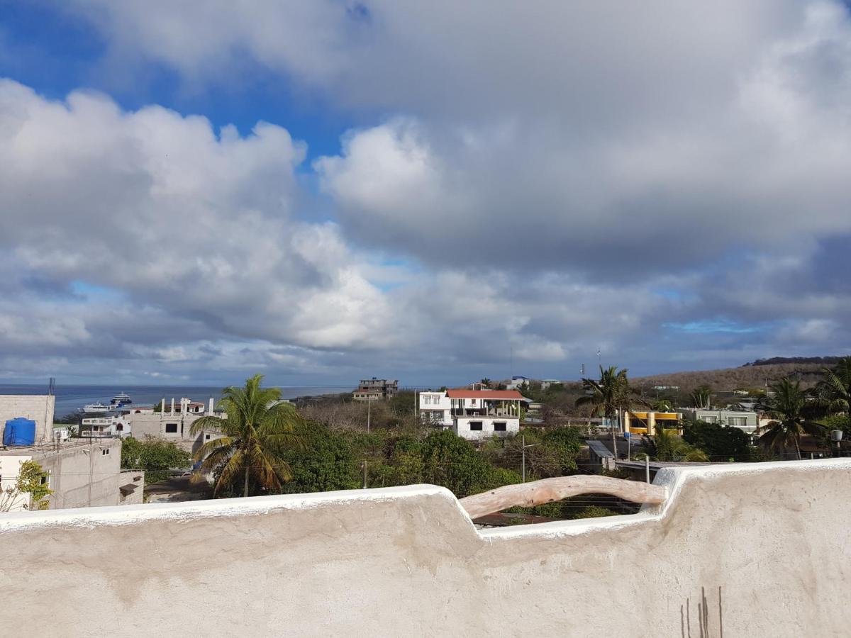 Hostal Cann'S House Puerto Baquerizo Moreno Ngoại thất bức ảnh