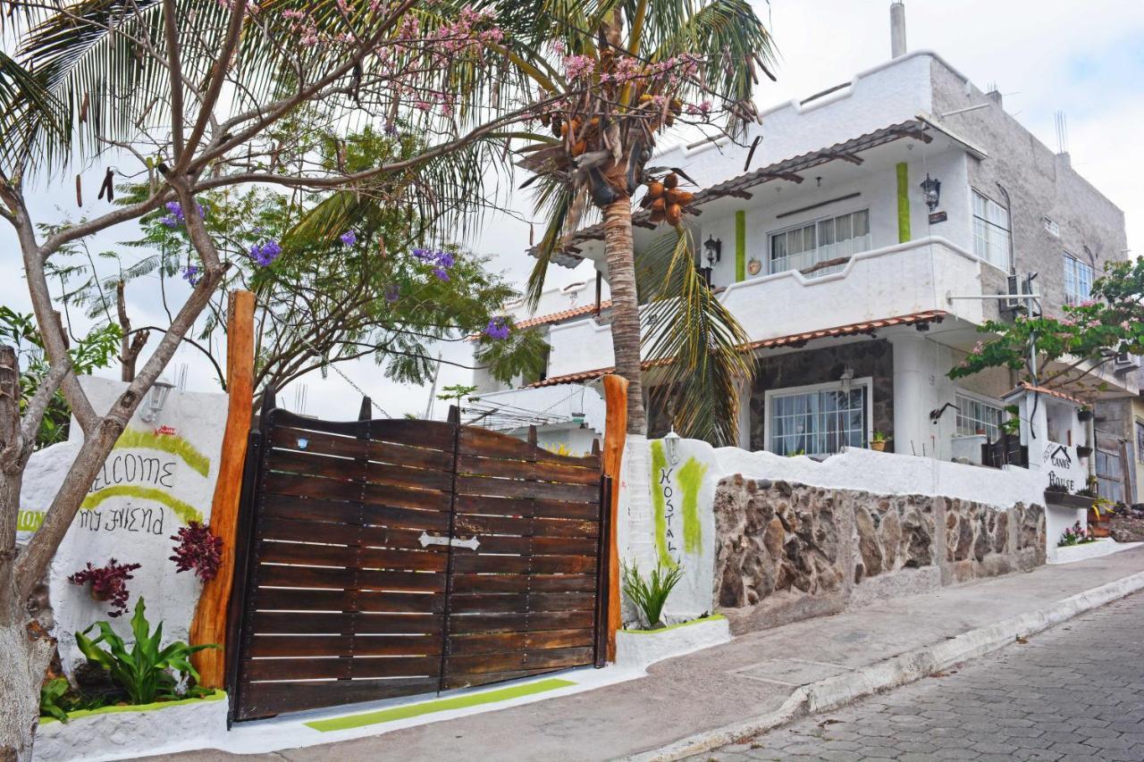 Hostal Cann'S House Puerto Baquerizo Moreno Ngoại thất bức ảnh