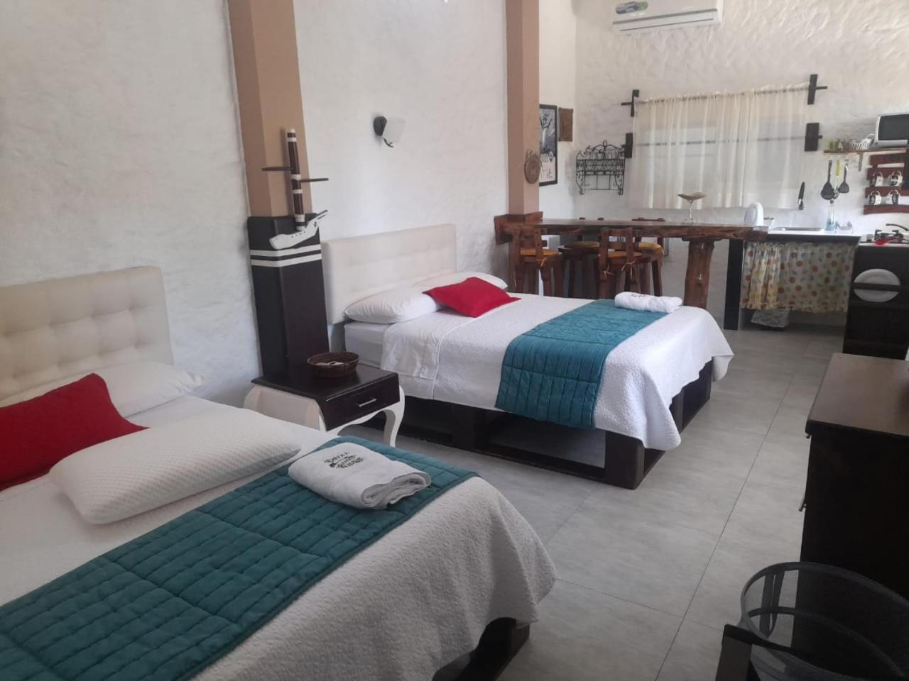 Hostal Cann'S House Puerto Baquerizo Moreno Ngoại thất bức ảnh